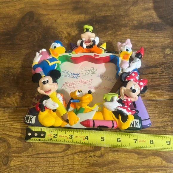 Walt Disney World Mickey Mouse Friends Art Theme 3D Picture Frame - Picture 11 of 13